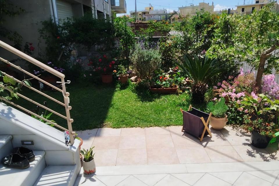 Xrysa'S Garden Apartment Missolonghi Exterior photo